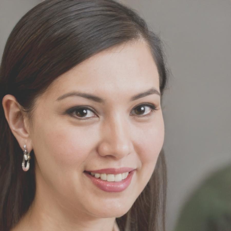 Elif Demir - Grafik Programming Uzmanı