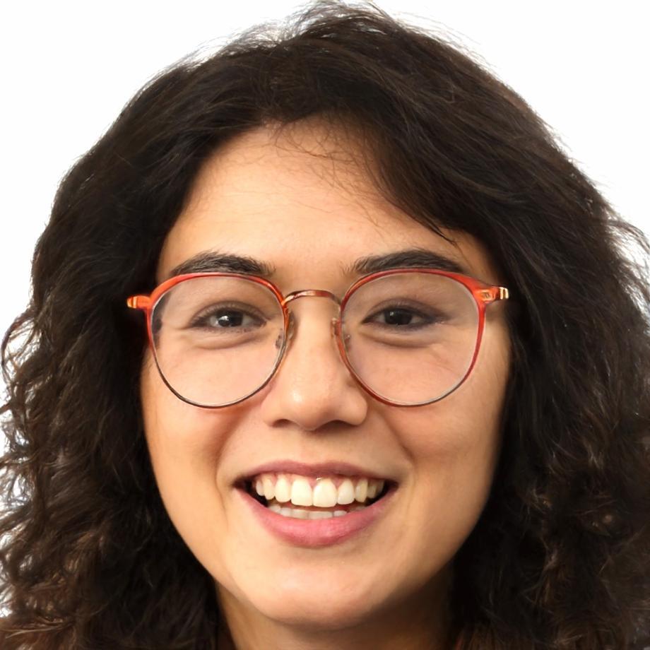 Zeynep Özkan - Mobil Optimizasyon Uzmanı